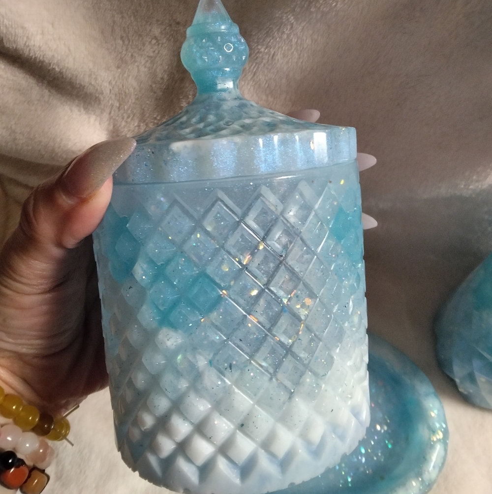 Blue Bathroom Accessory Set - Picture 2 of 8